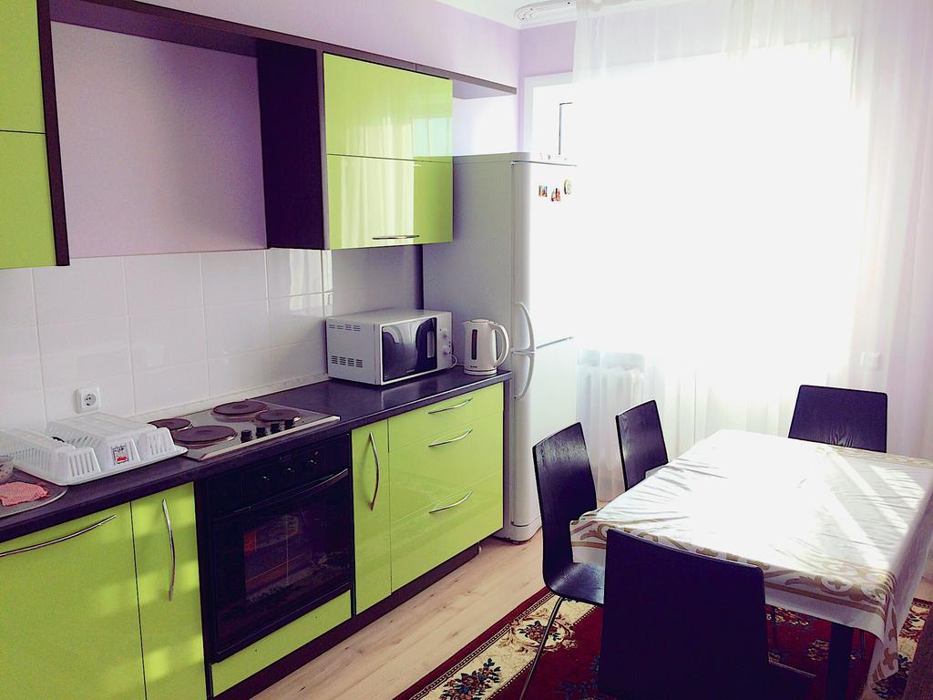 Sky Infinity Apartment 아스타나 외부 사진